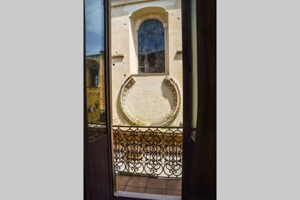 Wineexperience- Wine&Jacuzzi Suite Lecce Exterior foto